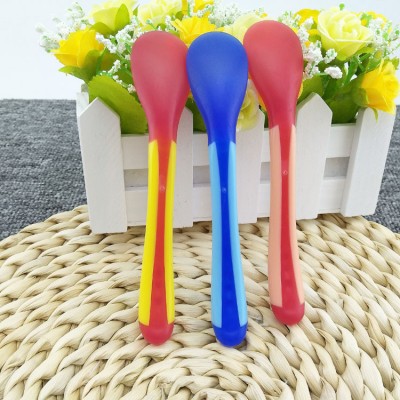 Heat sensing thermal feeding spoon baby kids weaning silicone head tableware